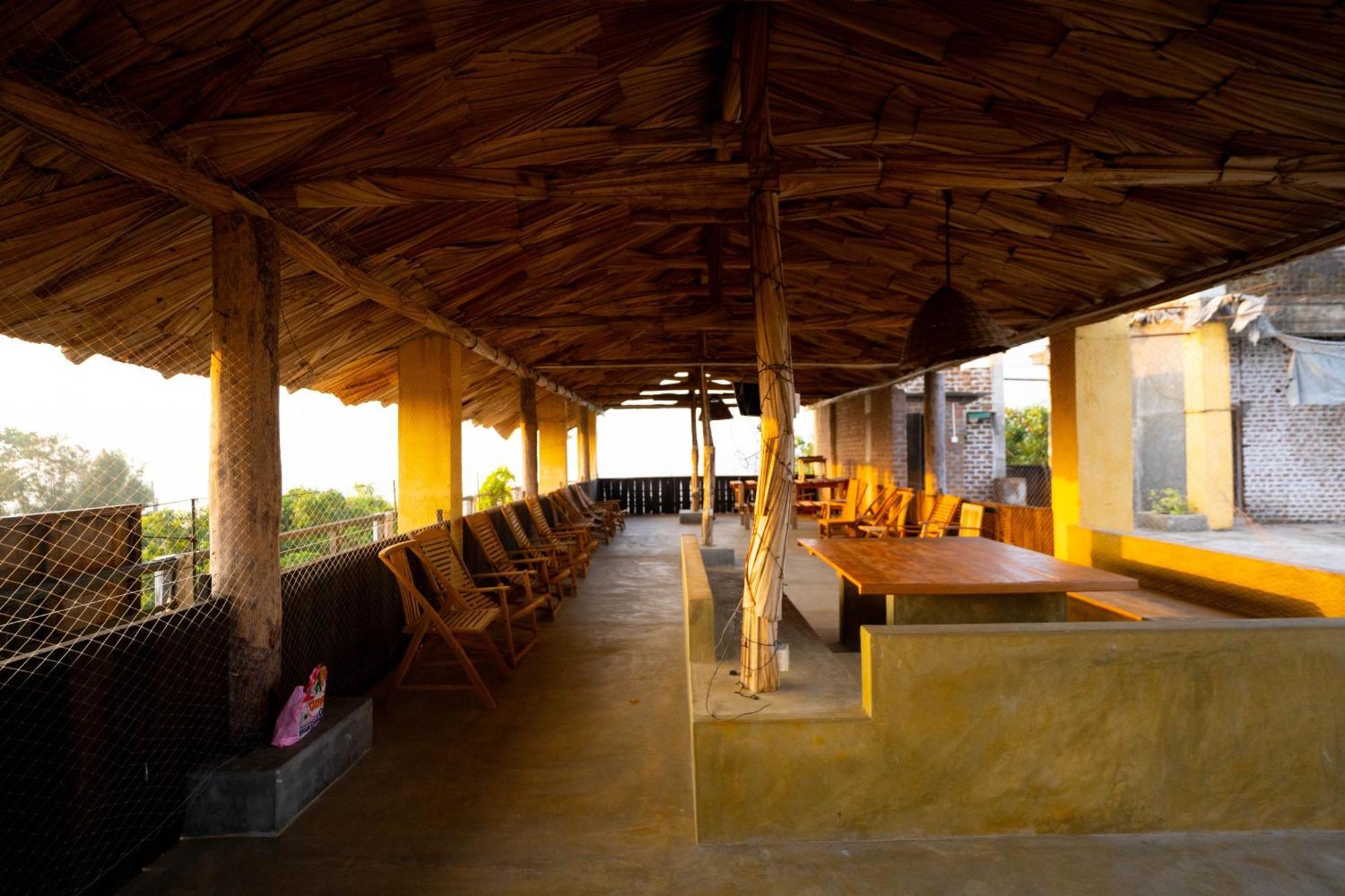Rise & Set Arugam Bay Hotel Exterior photo